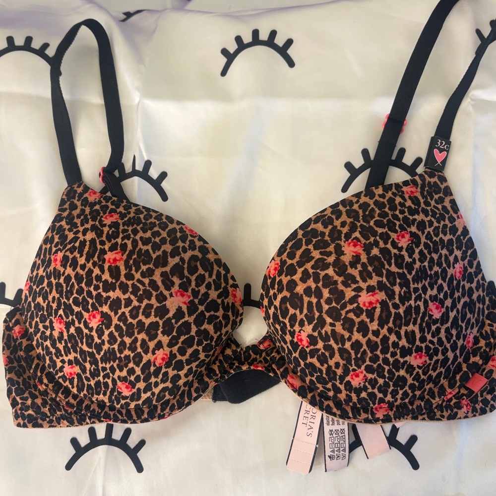 Victoria’s Secret T-shirt Push-up Bra